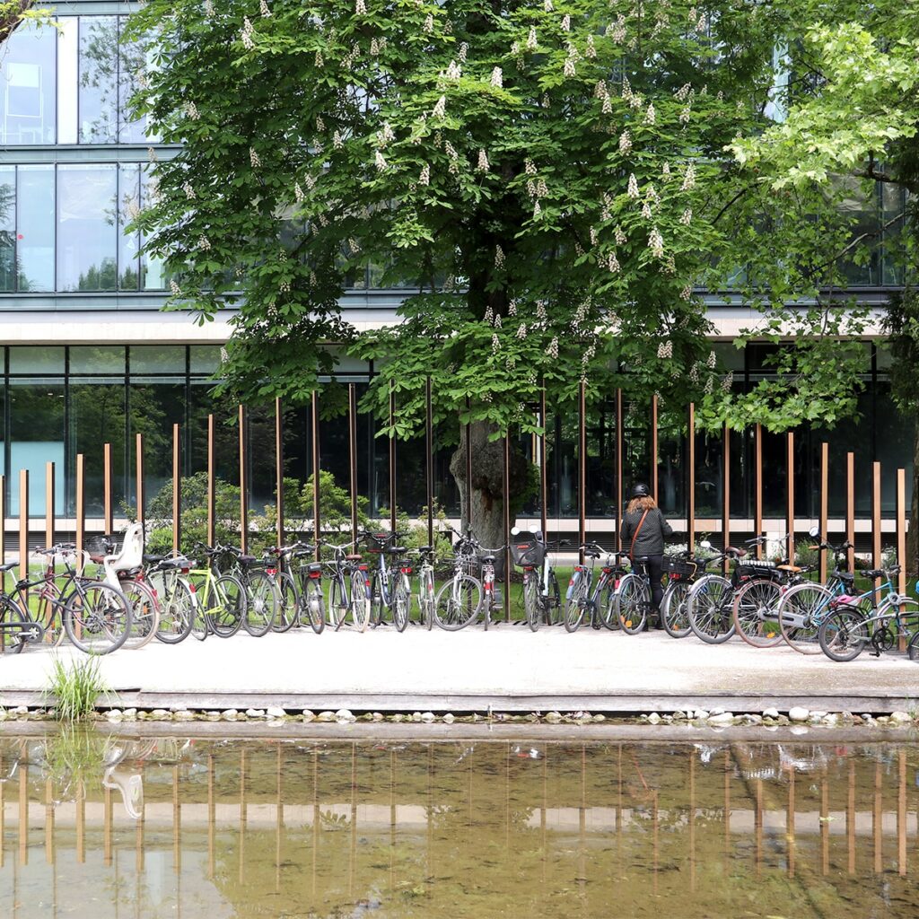 Fahrradunterstützung im Crystal Park