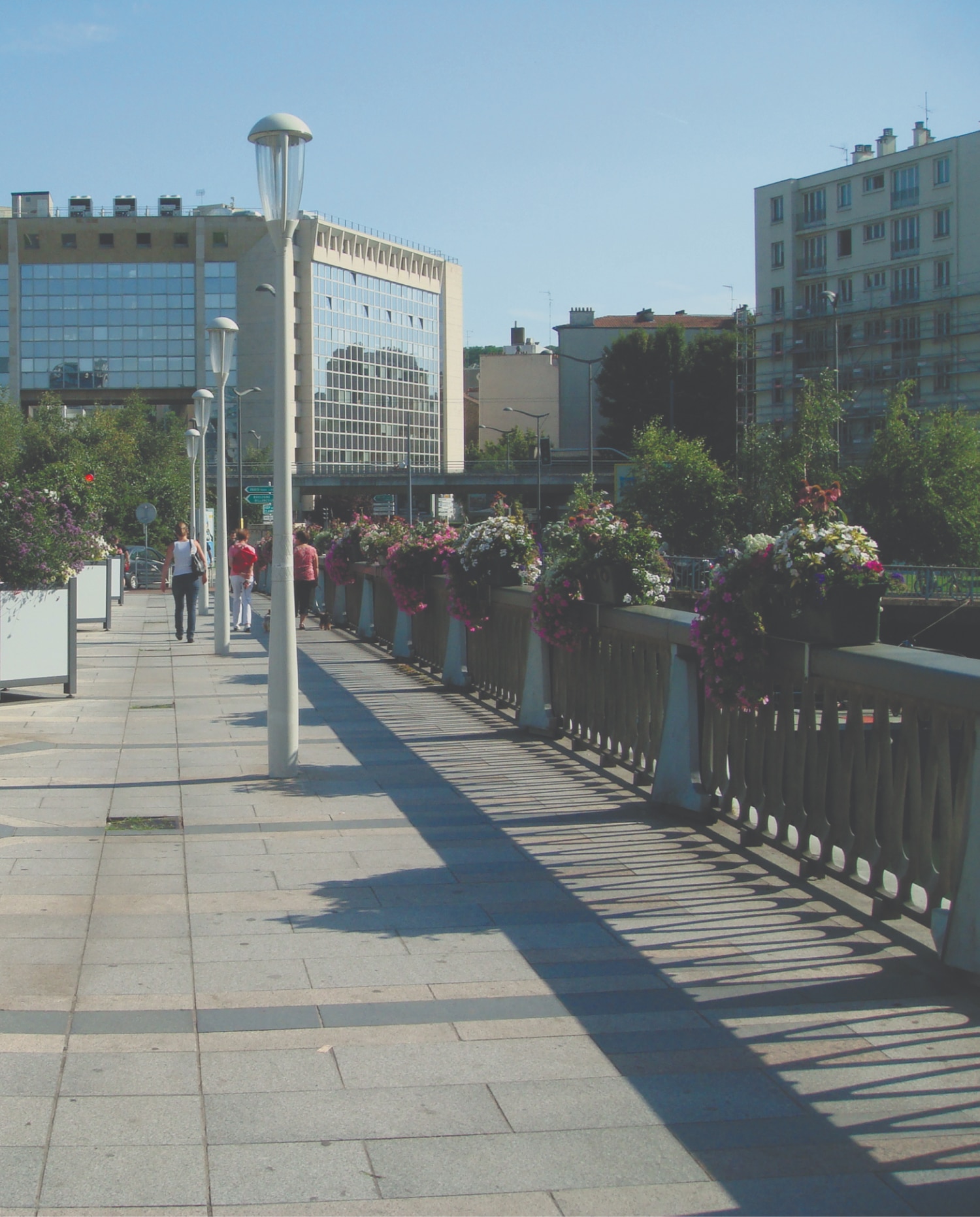 rive-amenagement ATECH-bank