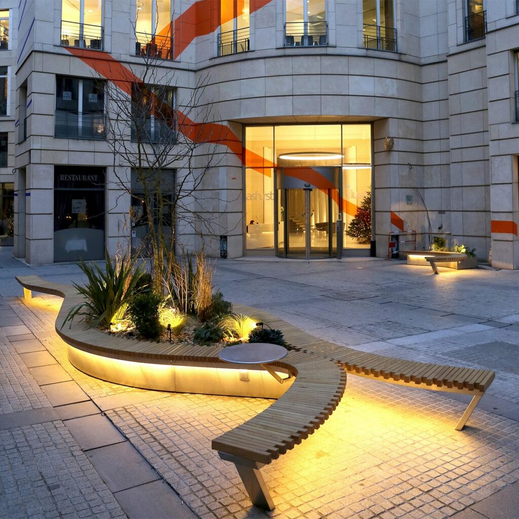 Installation und Begrünung des Édouard-VII-Passages