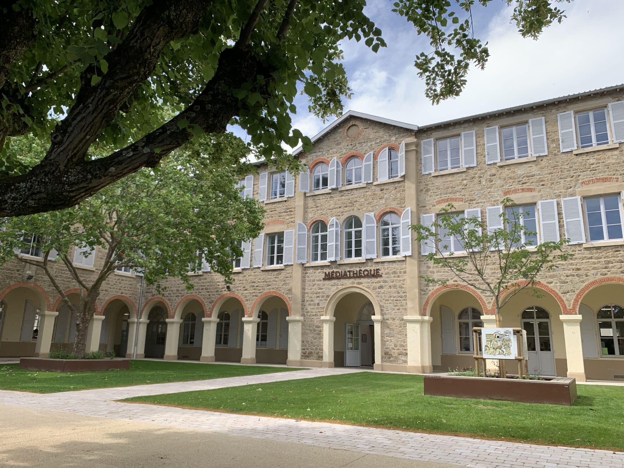 Urbane Landschaftsgestaltung in Mornant