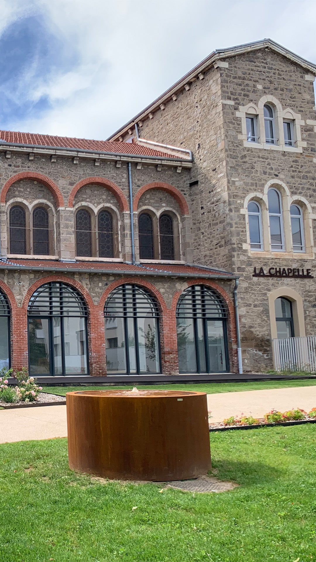 table-eau-corten-amenagement-culturel-mornant