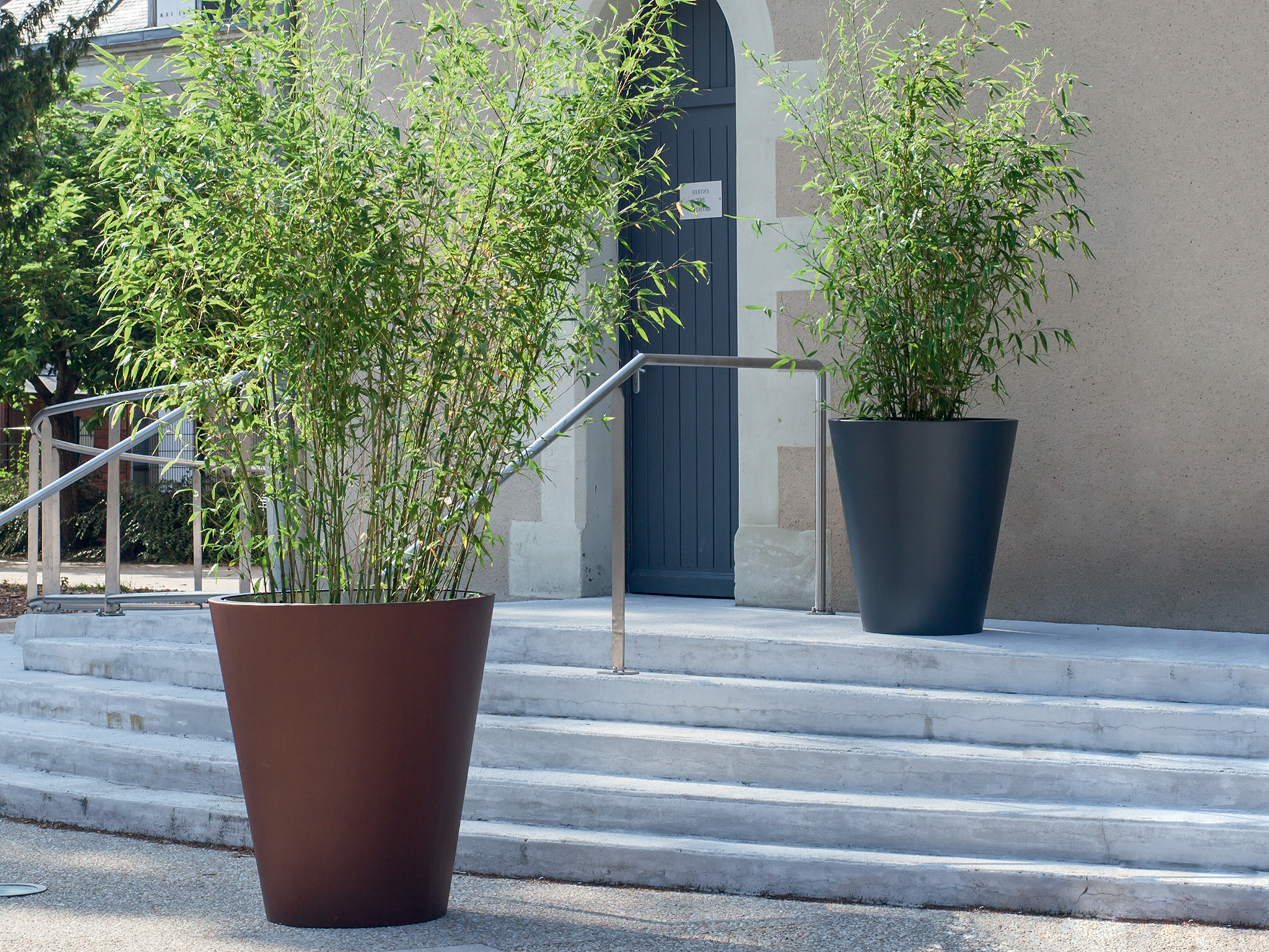 Conical plant pot – Perga